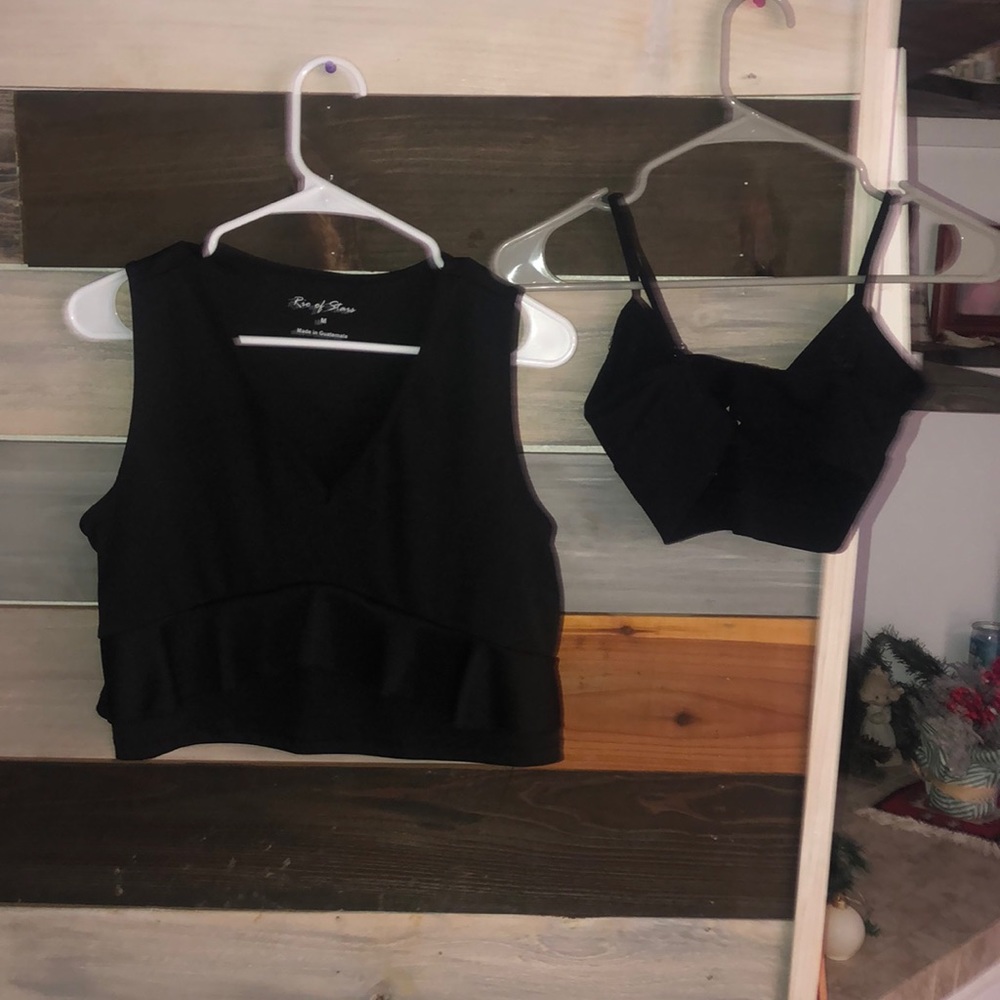 Bundle of 1 bralette and cropped top - medium